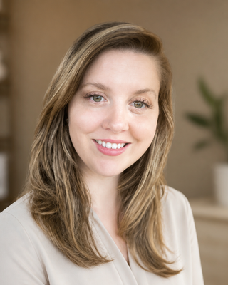 Photo of Courtney Daproza, Clinical Social Work/Therapist, LCSW