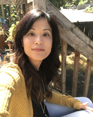 Photo of Tomomi Ito, Counselor in Redmond, WA