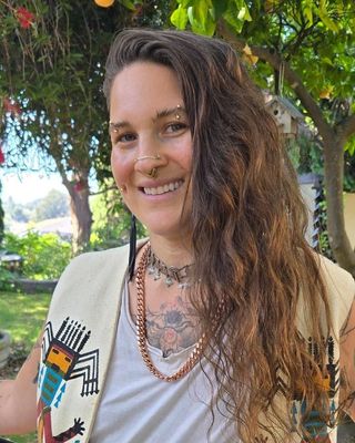 Photo of Jaxx Alutalica, Marriage & Family Therapist, MA, MFT, CST