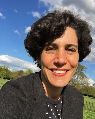 Photo of Luisa Kos, Psychotherapist in London, England