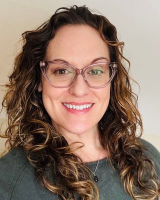 Photo of Ariel Brinson, Clinical Social Work/Therapist, MSW, LICSW, LADC