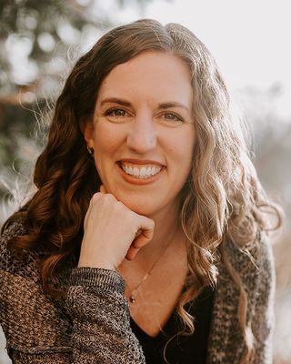 Photo of Aiya Staller, Licensed Professional Counselor, LPC, LAC, ATR-BC