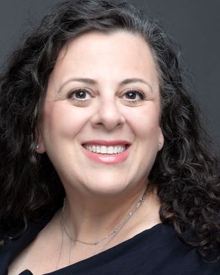 Photo of Elizabeth Gallo, MFA, MA, LPC, Licensed Professional Counselor
