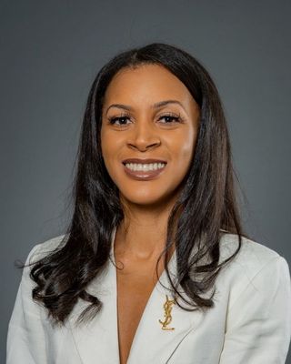 Photo of Miana Graves, Psychologist, Psy.D., LP, CMPC