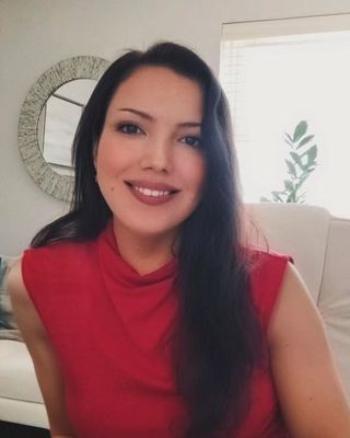 Photo of Shara Lynn, Clinical Social Work/Therapist, LMSW, MA