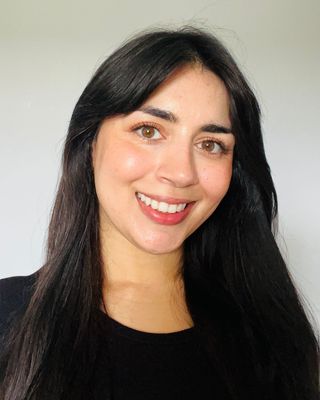 Photo of Aisha Irfan, Counsellor, BA, MACP, CCC