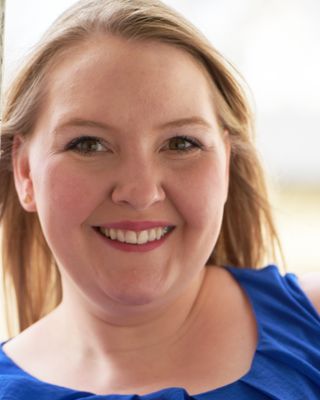 Photo of Abigail Robinson, Registered Psychotherapist, RP, MACP