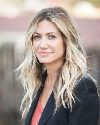 Photo of Shannon Dobbs, Psychologist in Agoura Hills, CA