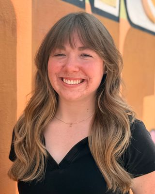 Photo of Sydney Gillis, Pre-Licensed Professional, Intern