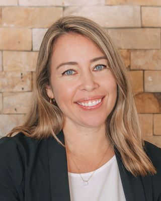 Photo of Dr. Ashley Lynch, Psychologist, PsyD, CEDS-C