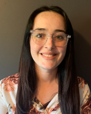 Photo of Erin Beach, Clinical Social Work/Therapist, MSW, LISW-S