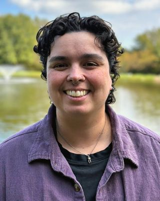 Photo of Sam Everett, Clinical Social Work/Therapist, LSW
