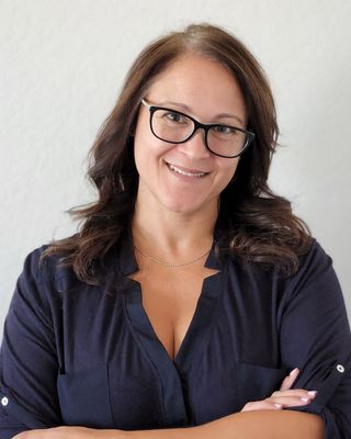 Photo of Elizabeth Santiago, Marriage & Family Therapist, LMFT