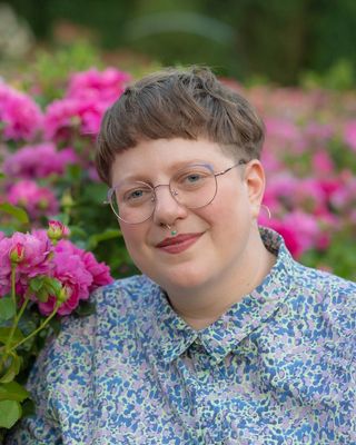 Photo of Noa Grayevsky, Marriage & Family Therapist, MA, LMFT