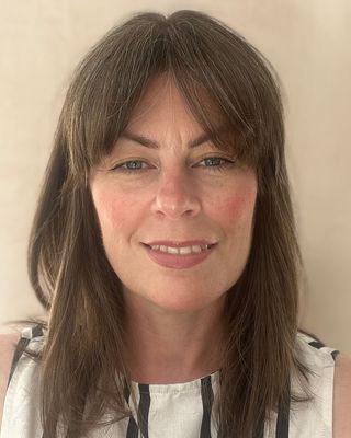 Photo of Helen Marshall, Psychotherapist, MNCPS Acc.