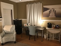 Gallery Photo of South Tampa Therapy and Mediation in Hyde Park Village 425 S. Orleans Ave. Tampa, FL 33606. Call Elizabeth Mahaney LMHC, MFT, NCC, Ph.D 813-240-3237