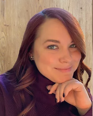 Photo of Ashley Kile, Art Therapist, LCAT, MSW