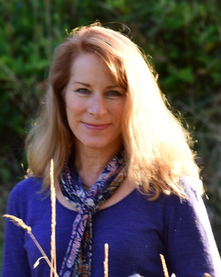 Photo of Laura J Lewis Thayer, Licensed Mental Health Counselor, LMHC, EAMP