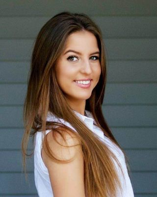 Photo of Chiara Manna, LPC Intern in 06111, CT