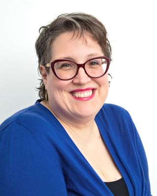 Photo of Heather Sutherland, Registered Psychotherapist (Qualifying), RP(Q), RN
