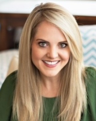 Photo of Stephanie Robertson, Licensed Professional Counselor in Dallas, TX