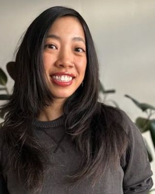 Photo of Dr. Lisa Ho, Clinical Social Work/Therapist, LCSW, DSW