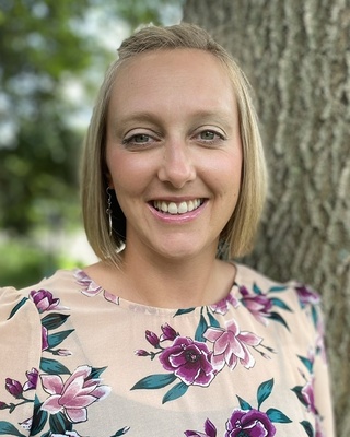 Photo of Carrie Sorenson, Licensed Professional Clinical Counselor in Woodbury, MN