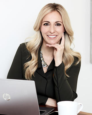 Photo of Courtney Schonauer, Psychologist in Calgary, AB