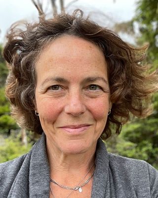 Photo of Esther Freinkel Tishman, Professional Counselor Associate, MA, BCC