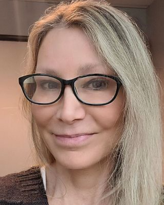 Photo of Amanda Rapaport, Psychiatric Nurse Practitioner, FNP, PMHNP