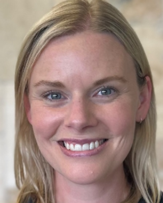 Photo of Jen Gibbons, Counsellor, PACFA