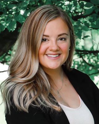 Photo of Lauren Rill, Clinical Social Work/Therapist, LMSW, MSW