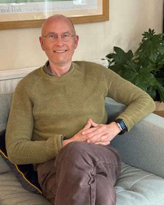 Photo of Andrew Lewis-Smith, Psychotherapist, MSc, MBABCP