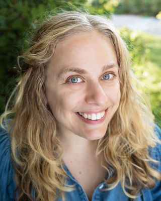 Photo of Erica Lipper, Counselor, LMHC