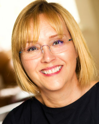 Photo of Ann-Louise McCarthy, Psychotherapist in Faversham, England