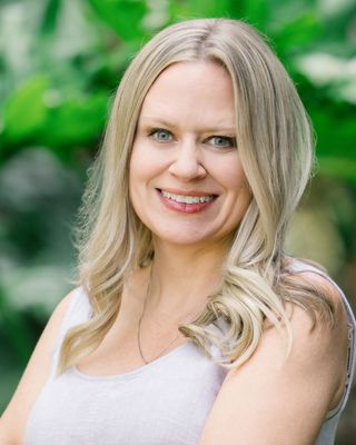 Photo of Jennifer Kalia Overlie, Psychiatric Nurse Practitioner, DNP, PMHNP