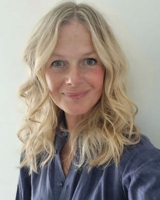 Photo of Jan Lloyd-Nicholson, Counsellor, MSc, MBACP