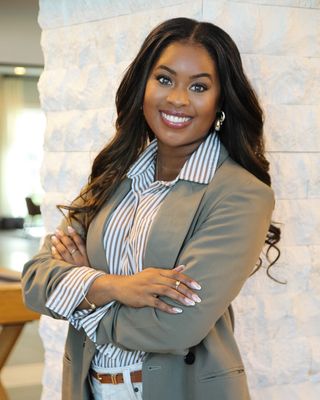 Photo of Carolyn Thompson, LCSW-S