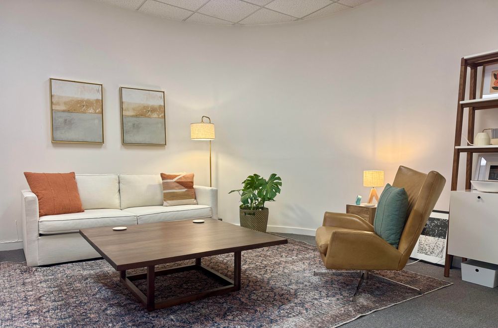 Mill Valley office - bright and peaceful, conveniently located off of the 101 highway.