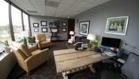 Gallery Photo of Dr. Hookman's beautiful office