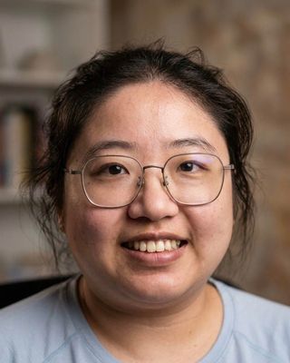 Photo of Bingqin Li, LMSW, MSW