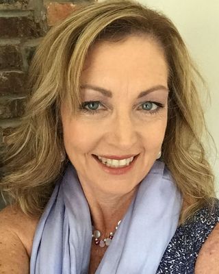 Photo of Pandora Lee MacLean-Hoover, Clinical Social Work/Therapist, LICSW, LCSW