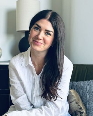 Photo of Sarah Elizabeth Ensoll - Connect and Change Therapy, HCPC - Clin. Psych., Psychologist