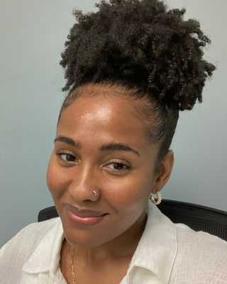 Photo of Zaria Myers-Thomas, Pre-Licensed Professional, MA, RMHCI