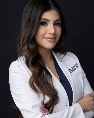 Photo of Veronica Jimenez, Psychiatric Nurse Practitioner, PMHNP