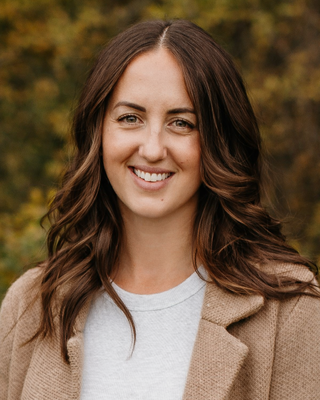 Photo of Julie Murray, Registered Social Worker, MSW, RSW