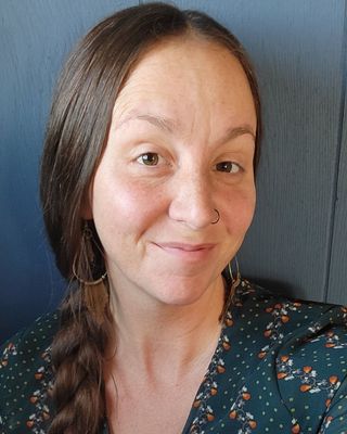 Photo of Lauren Hiller, Independent Mental Health Practitioner, LICSW