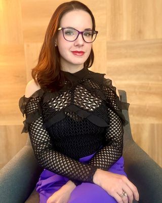 Photo of Dr. Alishia Kalos, Psychologist, PsyD, CST