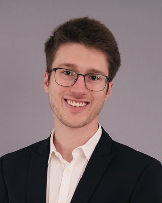 Photo of Ben Urvari - Aligned Self Therapy, Registered Psychotherapist (Qualifying)