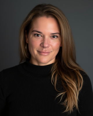 Photo of Tracie Howell, Marriage & Family Therapist, MA, LMFT